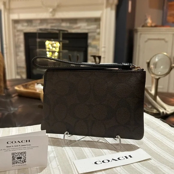 COACH Signature PVC Leather Corner Zip Wristlet w/Stripe in Walnut Brown & Black - Picture 4 of 15